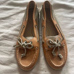 Classic Tan Sperrys